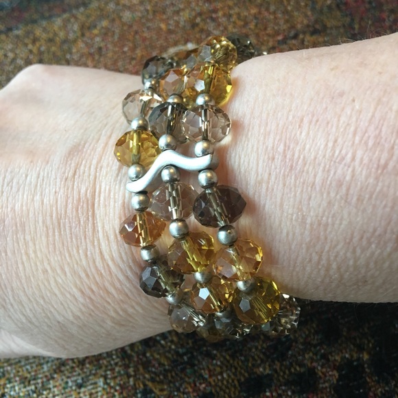 Jewelry - Crystal stretchy bracelet